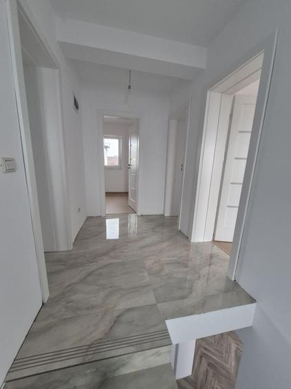 Case înșiruite cu 4 camere și placă de beton! Valea Lupului-Iași, COMISION 0!