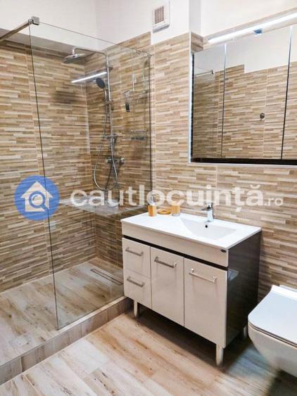 4 Camere Unirii Nerva Traian UltraCentral Centrala Parcare Modern
