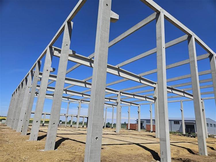 Hala industriala noua în parcul industrial II - H 12 metri