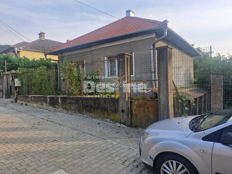 Casă frumoasă - zonă liniștită - 2