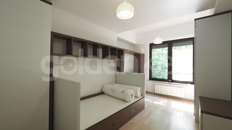 Apartament spatios cu 5 camere | vedere catre parc