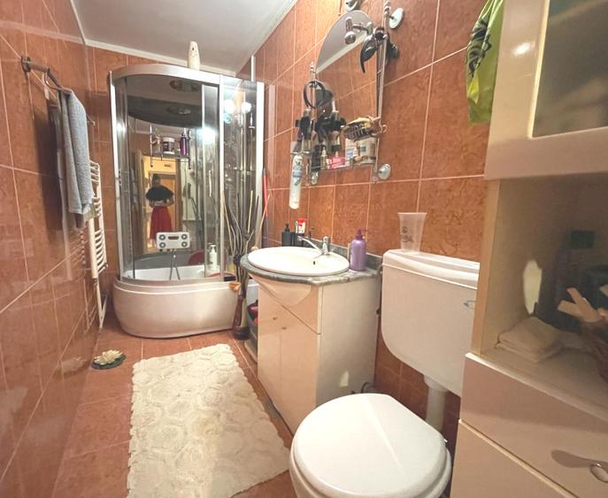 Apartament spațios | 2 camere | 58 mp | Mobilat - utilat | Cugir - zona Centrala