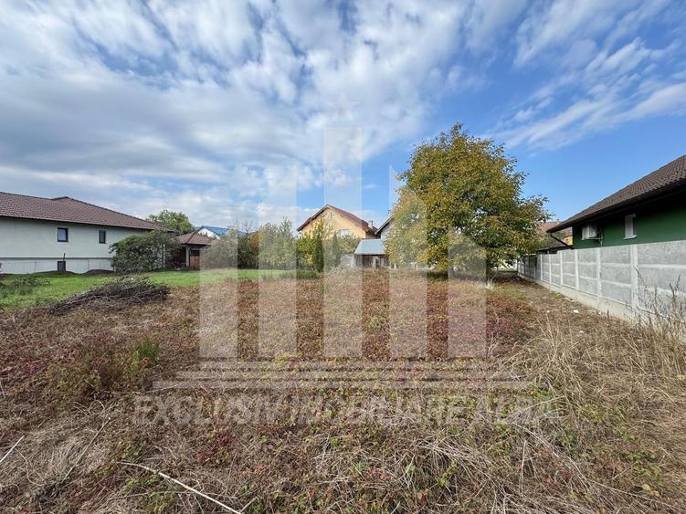 Teren intravilan | 458 mp | Toate utilitatile | Cetate