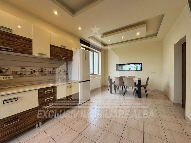 Casa individuala | Pensiune | 560 mp | 1450 mp teren | Cetate
