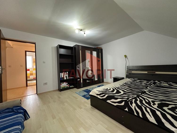 Casa individuala | Parter + Etaj + Pod | Asfalt | Comision 0 |