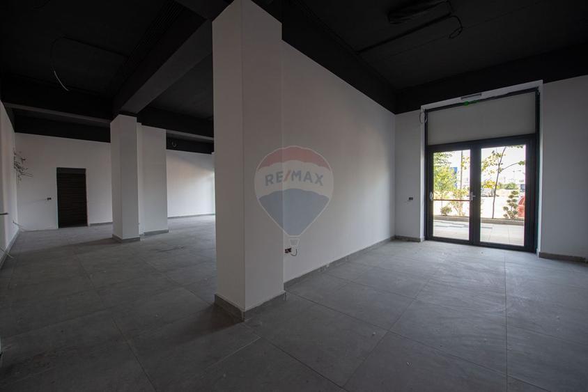 Spatiu comercial de inchiriat 86mp cu vitrina Militari
