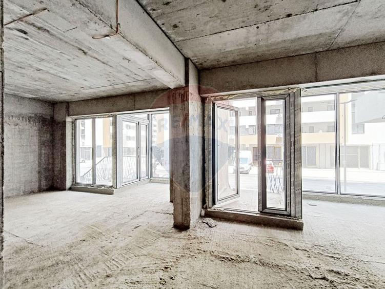 Vanzare Spatiu Comercial Parter, Terasa 63mp | M. Berceni la 9 minute