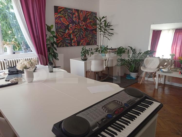 Apartament de vanzare in vila, cu 5 camere, 150 mp, zona Andrei Muresanu