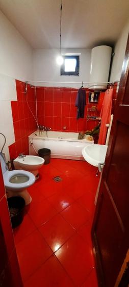 Vand casa si curte in zona centrala Campia Turzii