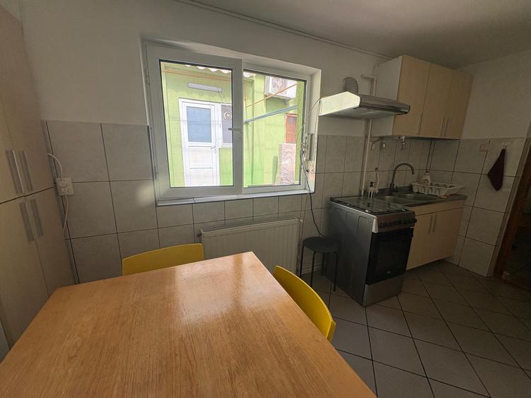 Casa 4 camere | Domenii | Individuala | Centrala | Ac | curte 70mp