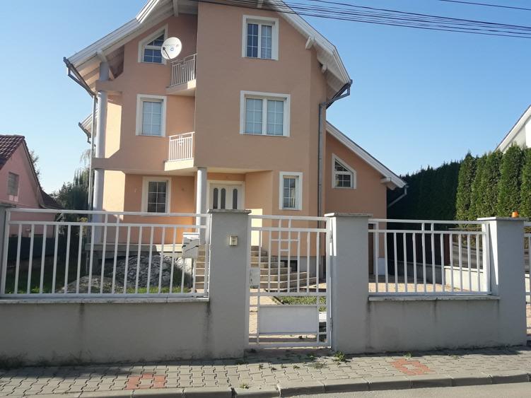 Vila  in regim de inaltime D+P+E+M  intr-o  zona rezidentiala cu 1000 mp.teren