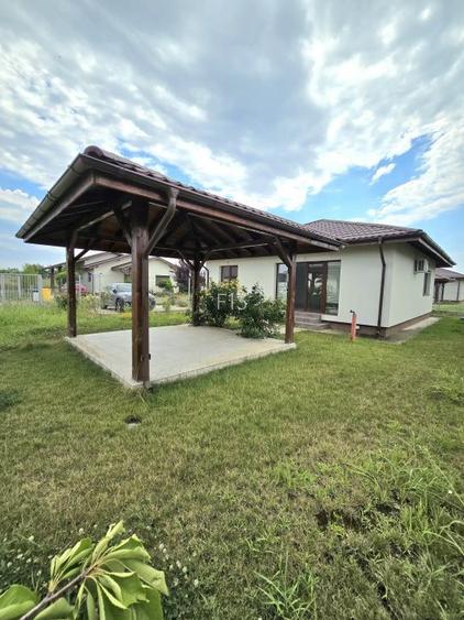 Complex Luna, Balotești - Casă 3 camere, 2 băi, curte generoasă 471 mp - 2