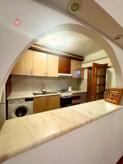 SE INCHIRIAZA apartament cu 3 camere, la etajul 1, in Falticeni, jud.Suceava