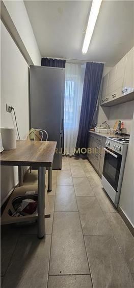 APARTAMENT 2 CAMERE 43 MP PLUS BALCON DE 10 MP ZONA MERCUR