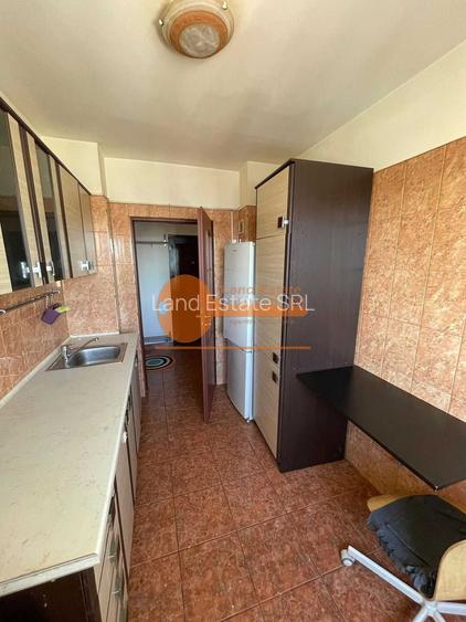 Apartament 2 camere – vedere liberă către Piața Victoriei