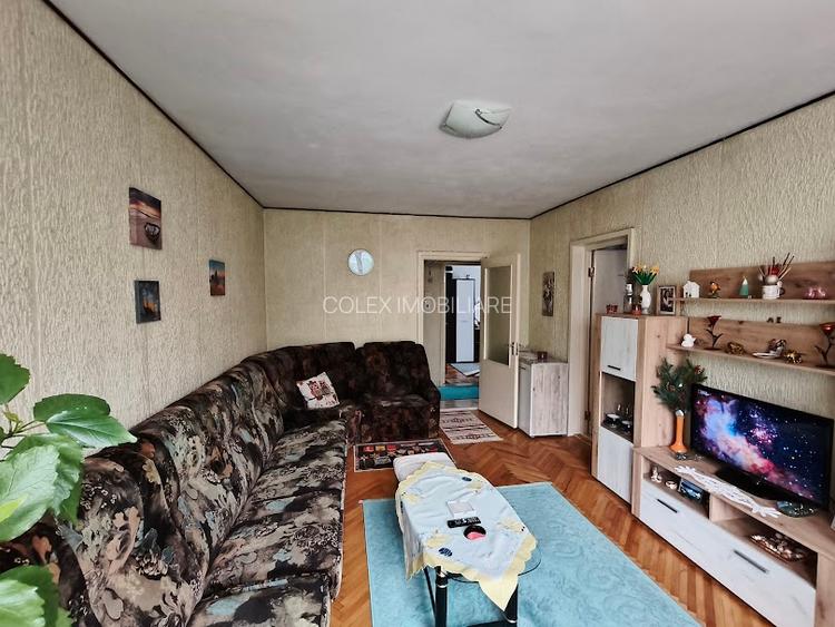 Apartament 3 camere de vanzare in Busteni - 2