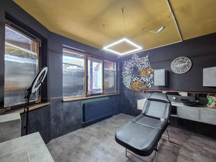Spatiu comercial - 162mp / Parcari - zona Platinia