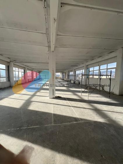 Spațiu industrial/comercial – 614 mp, lift 2 tone, zonă Clujana