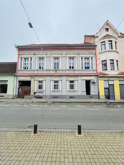 De vanzare Apartament Rez. Birou dimensiuni impresionantă centru Arad