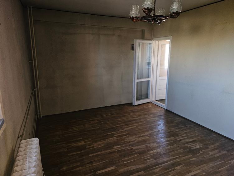 Bucur Obor - 7/10 - bloc mixt 1974, reabilitat, decomandata, balcon, 59900 €