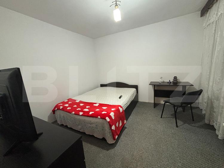 Apartament 3 camere, 60 mp, zona Podu Ros