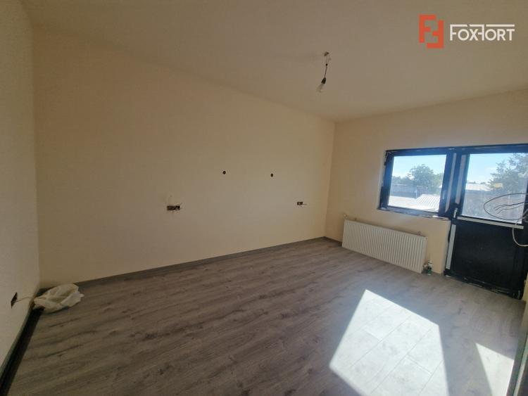 Duplex de vanzare cu 4 camere, Mosnita Noua