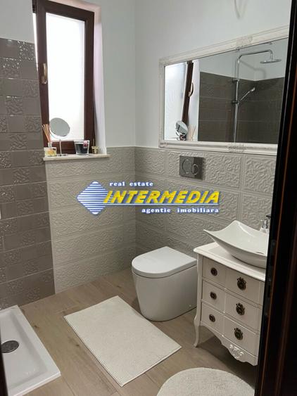 Casa noua construita pe un nivel in Cetate, ultrafinisa