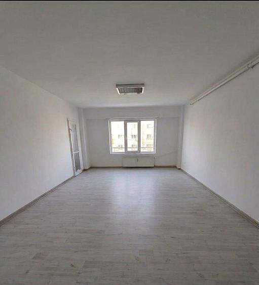Apartament 3 camere Calea Călărașilor – Metrou Piața Muncii