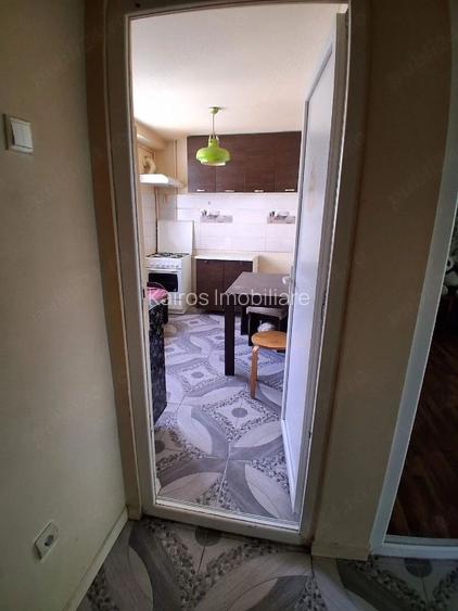 Apartament 2 camere, aproape de metrou - 4