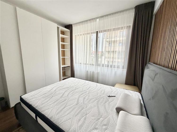 3 Modern Rooms OMV Pipera  Parking and Storage