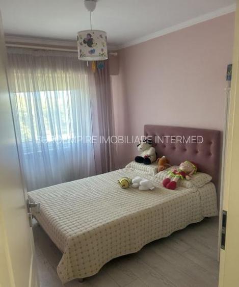Apartament 3 camere decomandat, zona DACIA - 2