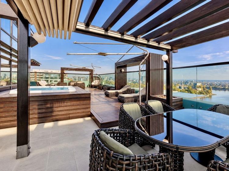 Penthouse duplex exclusivist - 200 mp de terase spectaculoase