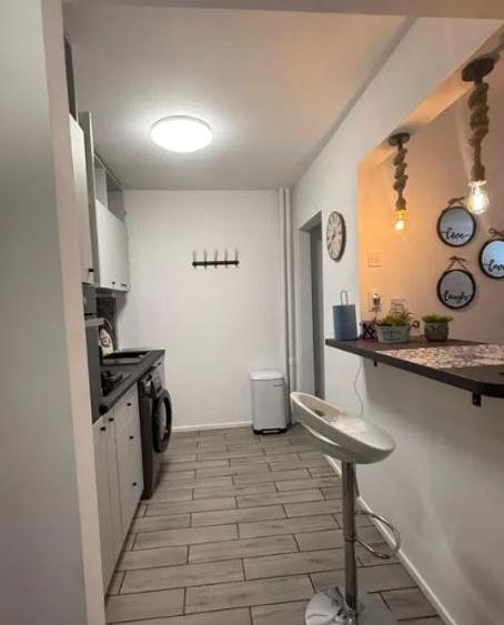 Apartament 2 Camere,Calea Victoriei ,Gara de Nord,et.2/10,DECOMANDAT,mobilat