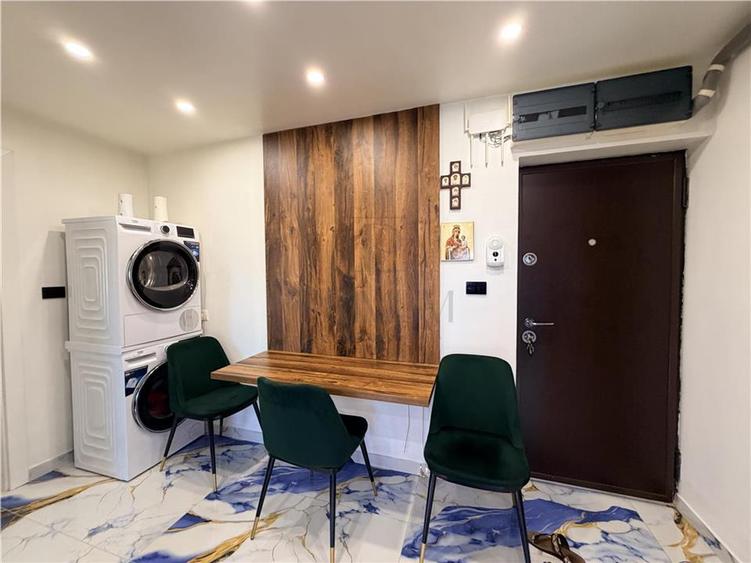 SOARELUI 2 CAMERE - RENOVAT RECENT - CENTRALA PROPRIE