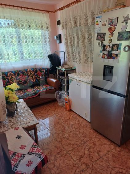 Casa de vanzare, 78 mp, recent renovata, zona Domnin
