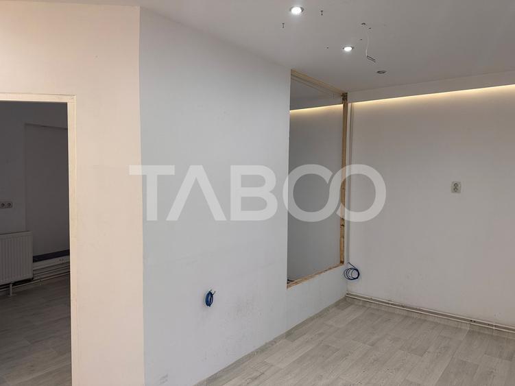 Spatiu comercial 28 mp renovat Orasul de Jos Sibiu de inchiriat
