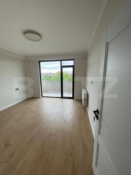 Apartament de vanzare, cu doua camere, 53 mp, zona semicentrala