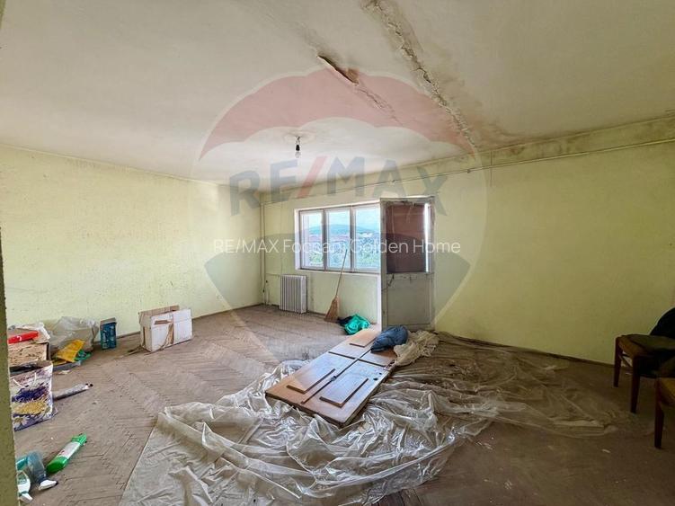 Apartament cu 3 camere de vânzare în zona Brailei - 3