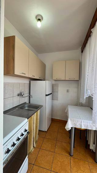 Garsonieră de închiriat str. Gheorghe Costaforu