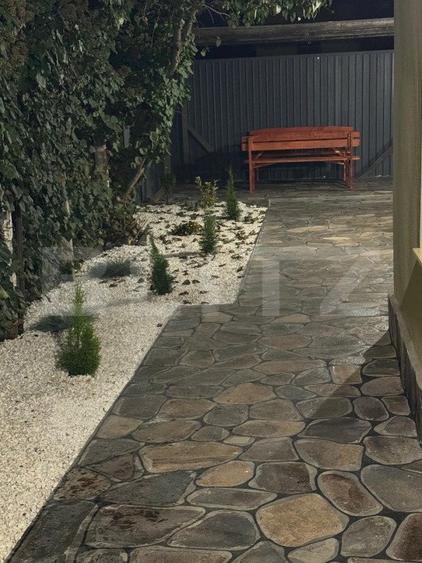 Casa individuala de vanzare, cu 3 camere, 100 mp, zona Gruia