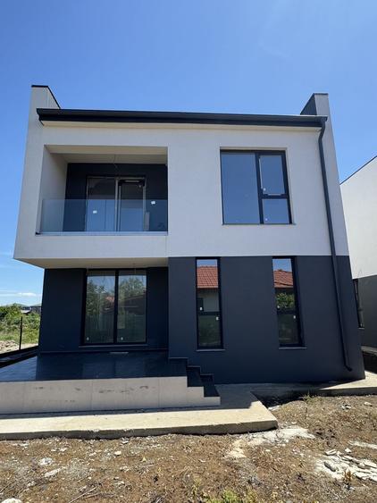 Vile Tunari, zona BUNA, Toate Utilitatile, curte 350m2