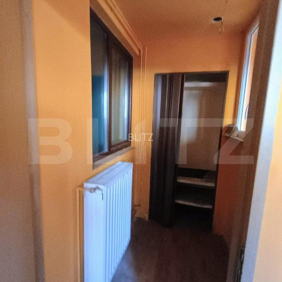 Casa cu 6 camere si garaj pretabil afacere zona Malu Rosu - 4