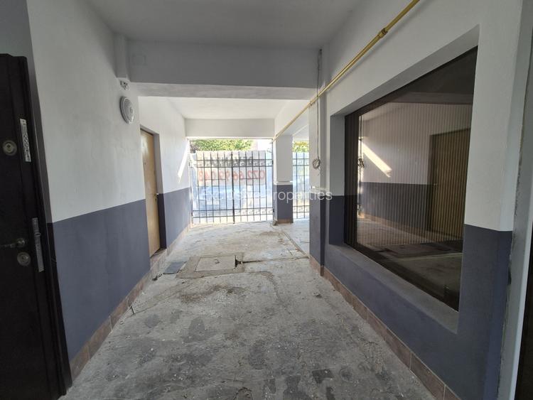 Casă de vânzare în Alexandria – Central, 7 camere, 4 spații comerciale, renovată - 18