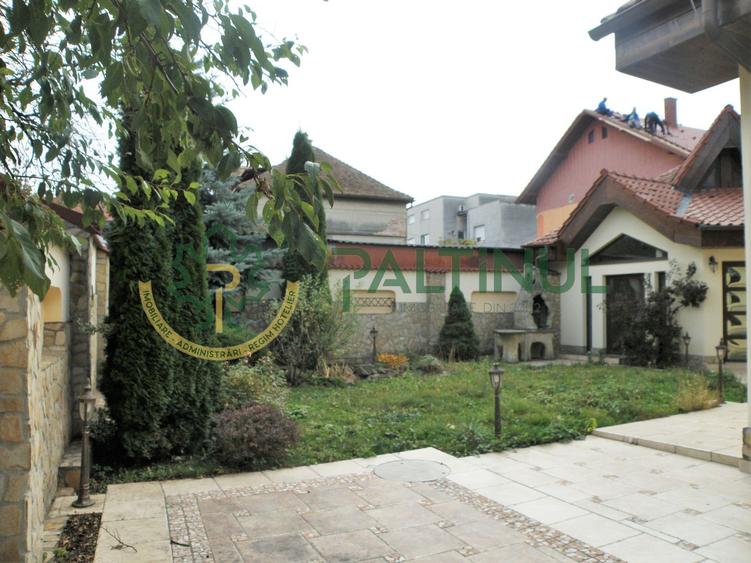 Vilă ultramoderna în zona Centrala