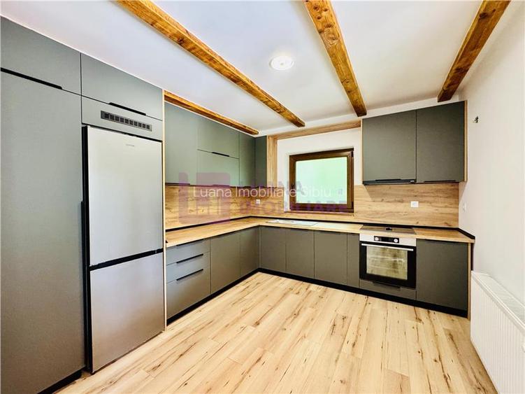 Casa de vacanta 7 camere | Valea Avrigului | teren 1000 mp | video - 4