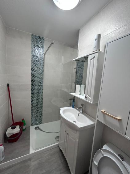 Apartament 2 camere, zona Scolilor, parter.