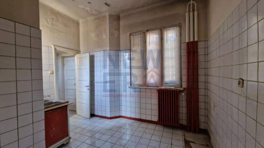 Proprietate deosebită ap 3 camere de vanzare ULTRACENTRAL