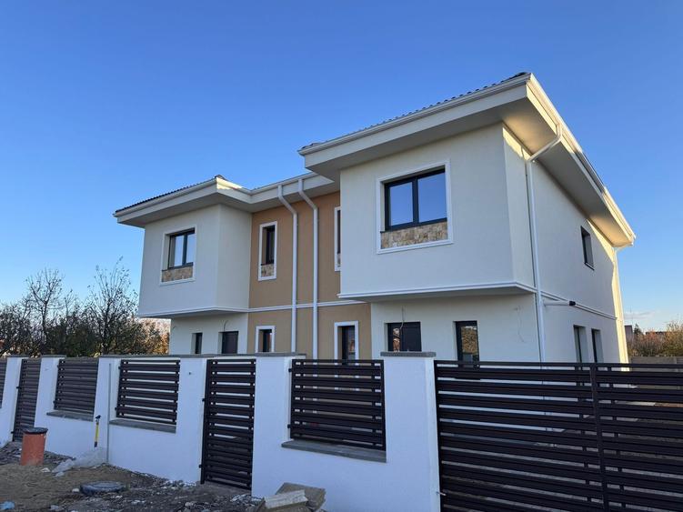Duplex Nou - Mosnita. 4 camere. la Cheie. Asfalt. Pozitie excelenta.