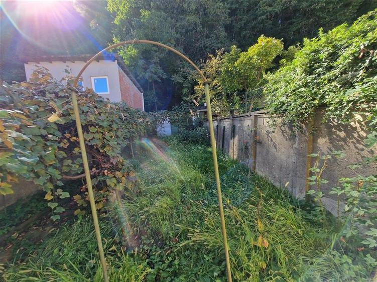 Resita Casa 5 Cam D-P-Etj.1 si Curte