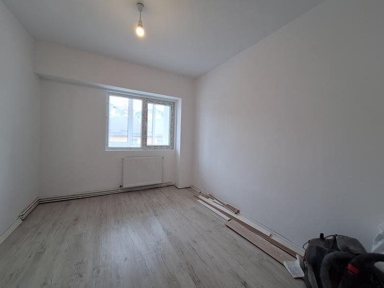Apartament cu 3 camere, etajul 1, 63 mp, balcon, Baciu